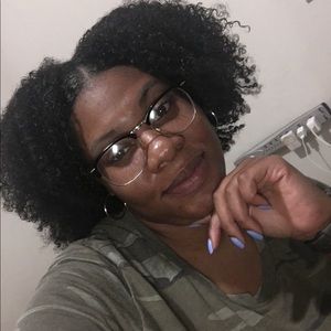 Meet your Posher, Genoa